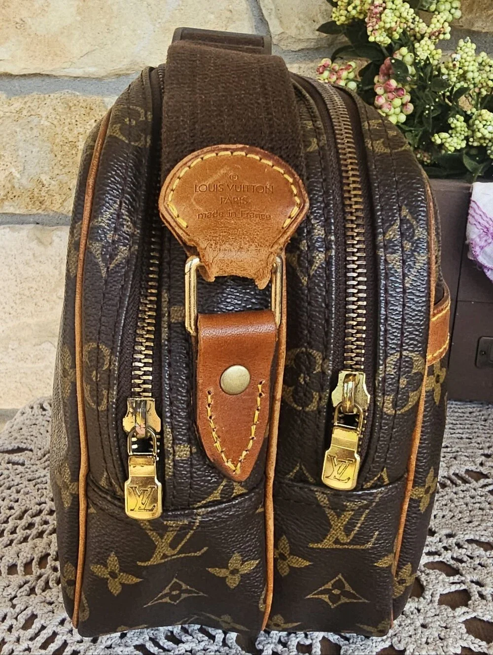 Louis Vuitton Monogram Reporter PM With COA